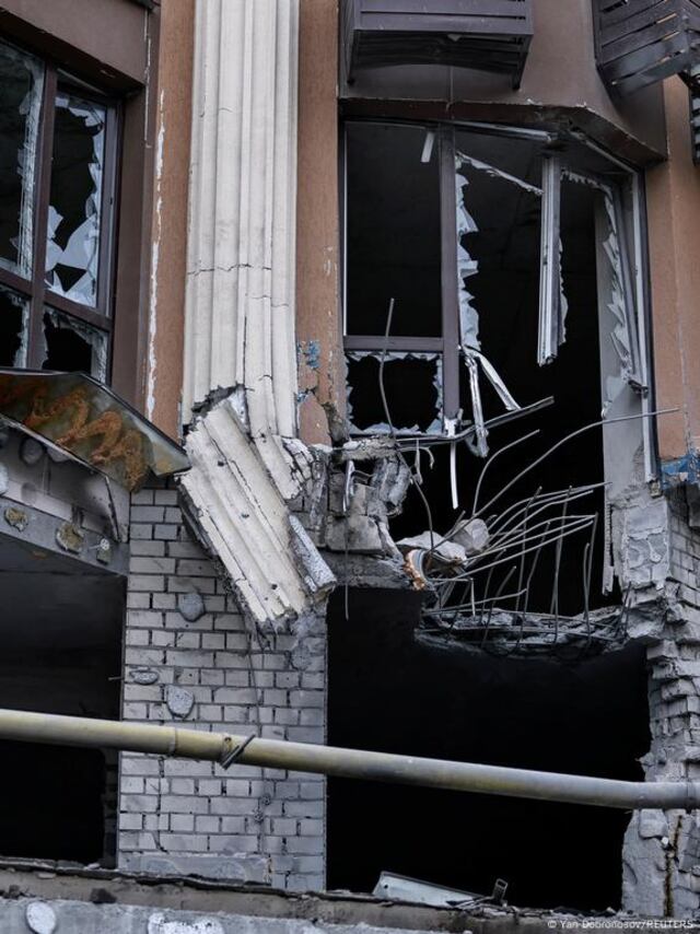 Sube a 26 la cifra de muertos por ataques rusos en Kiev; hay tres niños entre las víctimas