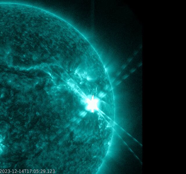 Gigantesca llamarada solar interrumpe señales de radio en la Tierra