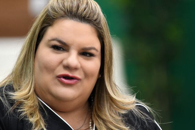 Jenniffer González cambiaría ley que establece meta de energía renovable