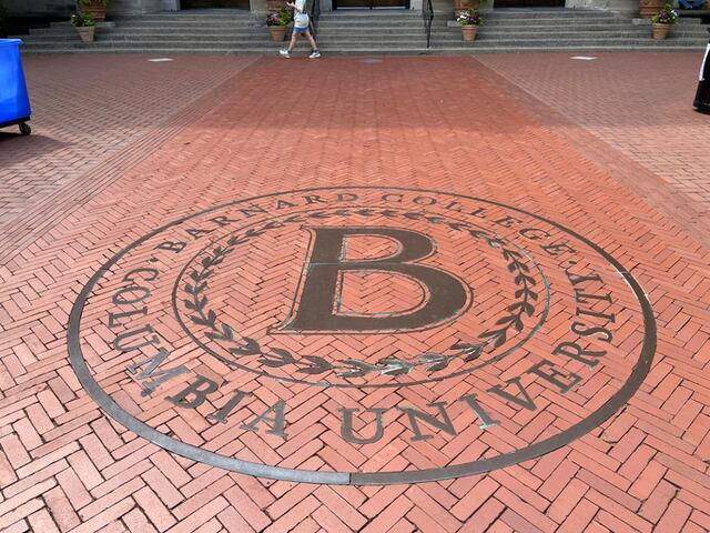 Universidad de Columbia sanciona a estudiantes que ocuparon biblioteca en apoyo a Gaza
