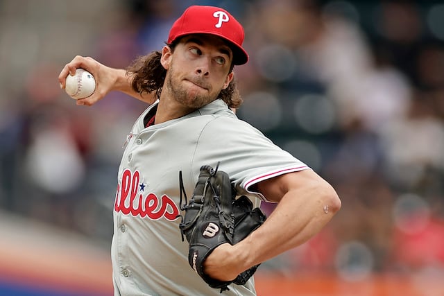 Nola logra su cuarta blanqueada en victoria de Filis ante Mets