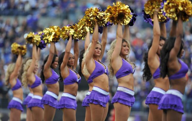 Porrista de la NFL se declara culpable de abusar a un menor