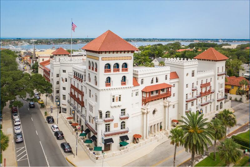 Encuentra una combinación de encanto histórico y lujo moderno en Casa Monica Resort & Spa, uno de los principales hoteles de St. Augustine, Florida.