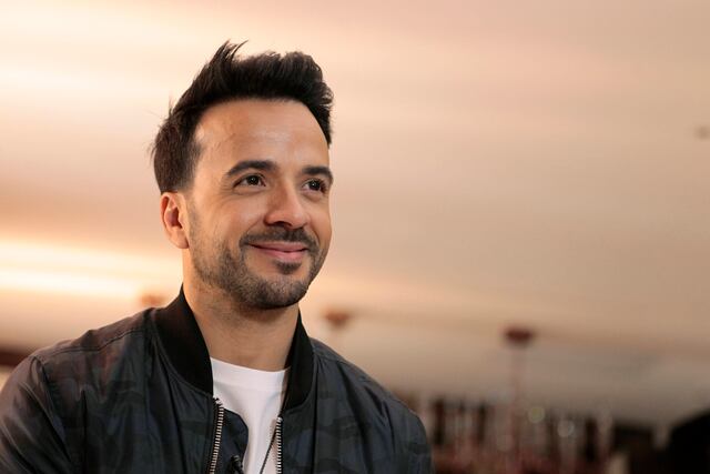 Luis Fonsi recibe Premio de Herencia Hispana
