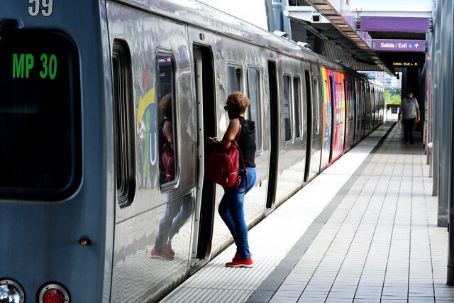 Tren Urbano continuará fuera de servicio