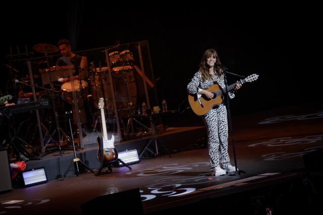 Vanesa Martín regresa con fuerza y cautiva al público puertorriqueño con su música