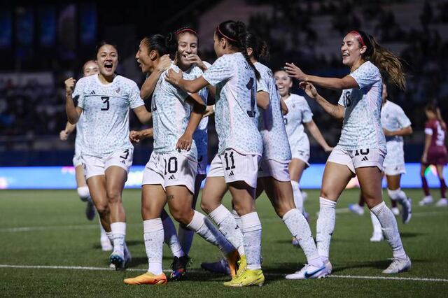 Selección de fútbol femenina de Puerto Rico juega hoy en el Estadio Azteca