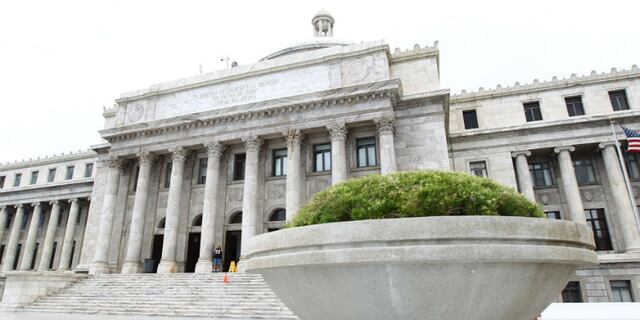 Franco repudio al grupo de los seis