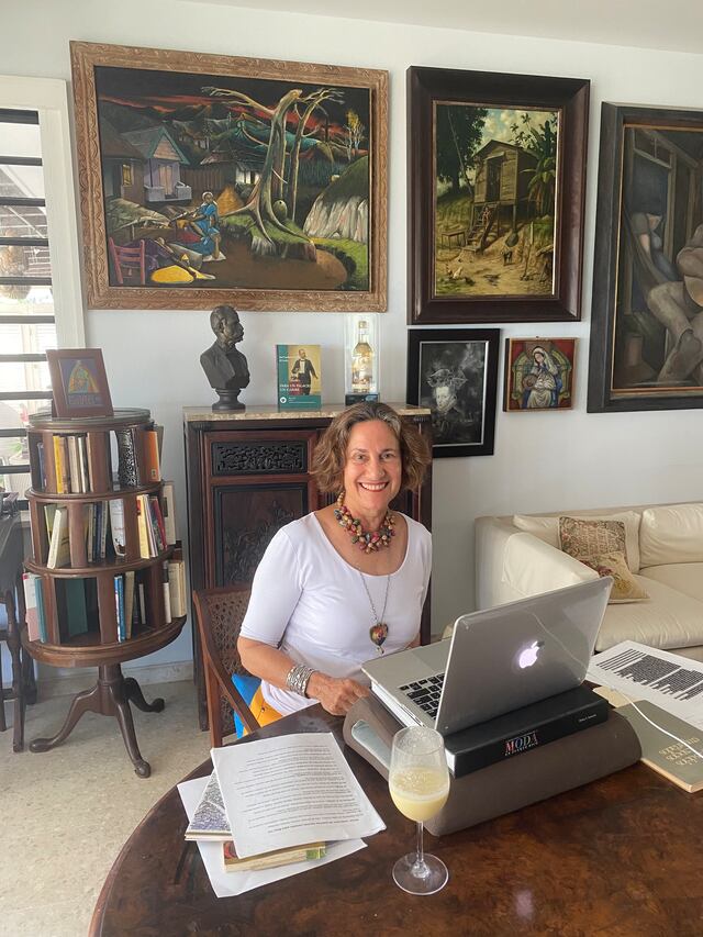Elsa Tió trae presente su nuevo libro:  “Entre patriotas y poetas (espantando el olvido)”