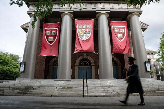 Administración Trump demanda a Harvard por presunto antisemitismo en sus campus