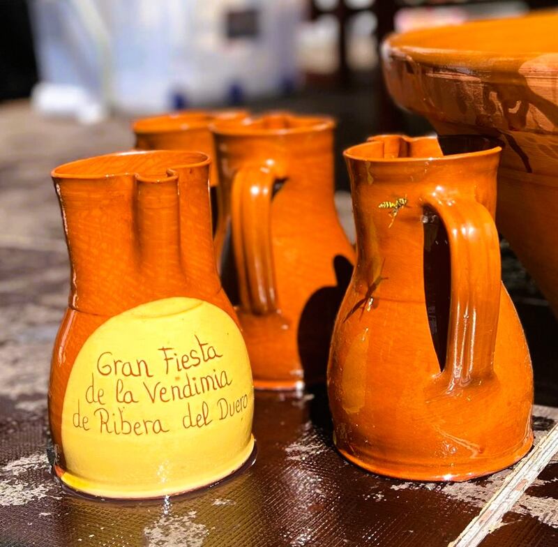 El mosto es el zumo natural de las uvas.