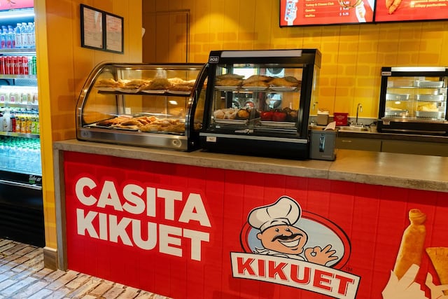 Costo de fritura y bebida en aeropuerto LMM provoca debate en redes