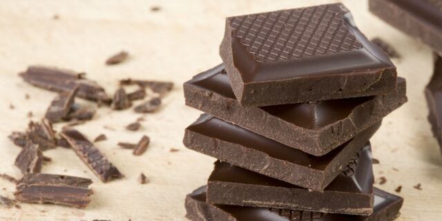 Arrestan hombre por venta de marihuana en barras de chocolate