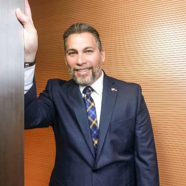 Dr. Iván Meléndez-Rivera: Médico y maestro
