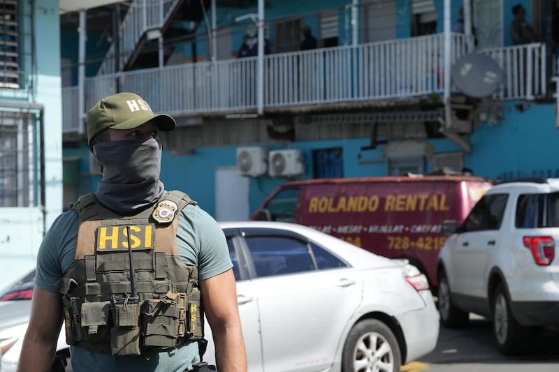 Las autoridades federales realizaron un operativo contra inmigrantes sin estatus legal en Puerto Rico.