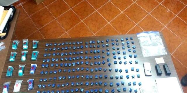 Arrestan a matrimonio por trasiego de drogas en residencia de Dorado
