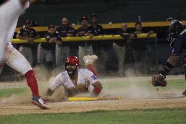 Pelota Doble A: Mulos y Navegantes escalan al liderato de sus secciones