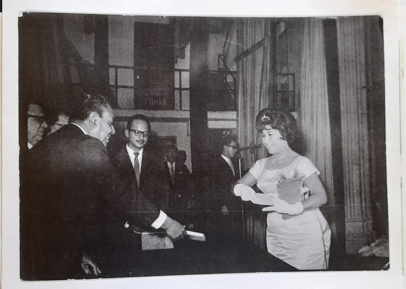 Abogada de 100 años.