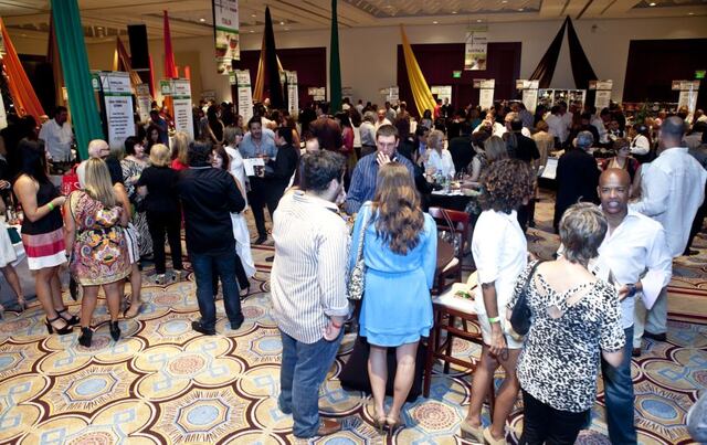Regresa el Pabellón de Vinos de V. Suárez