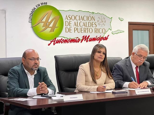Alcaldes reclaman a LUMA por cobros en instalaciones deportivas municipales