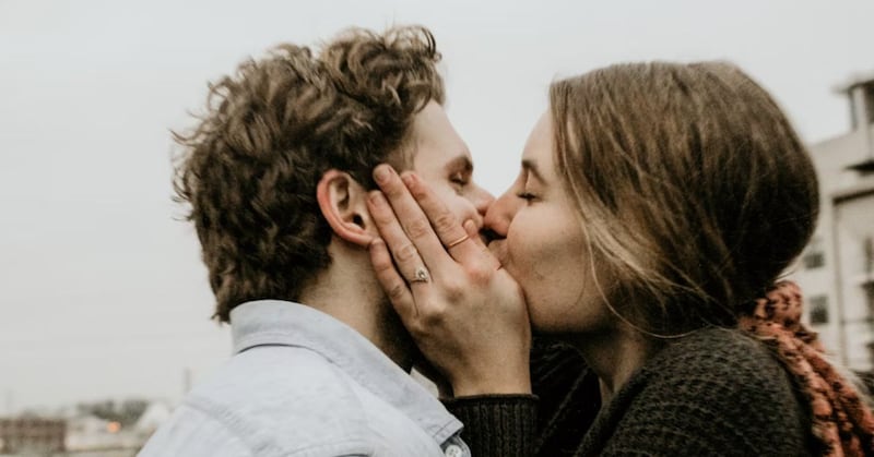 Un buen beso debe tener varios componentes para gustar