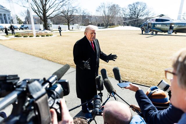 Trump regresa al Capitolio con un mensaje marcado por el revés del Supremo a sus aranceles y bajos índices de aprobación