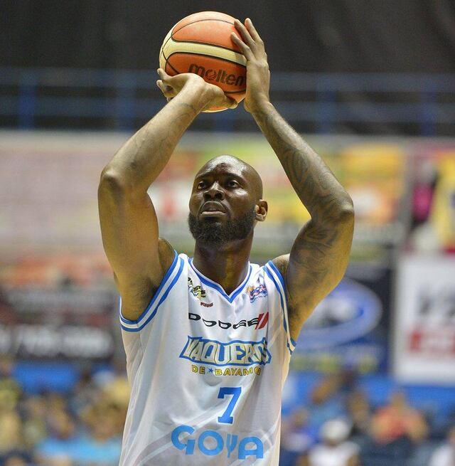 Jeleel Akindele regresa a los Vaqueros