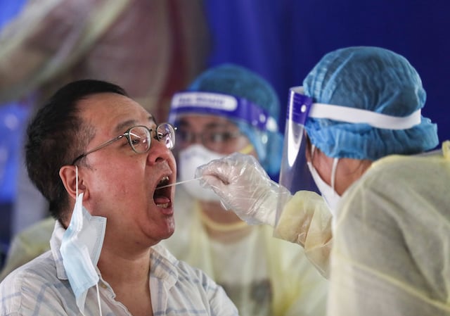 Hong Kong marca récord diario de casos con 123 contagios, más de un centenar por tercer día consecutivo