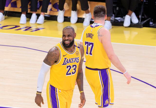 Caen los Lakers y los Knicks, mientras OKC sobrevive sin Shai Gilgeous-Alexander