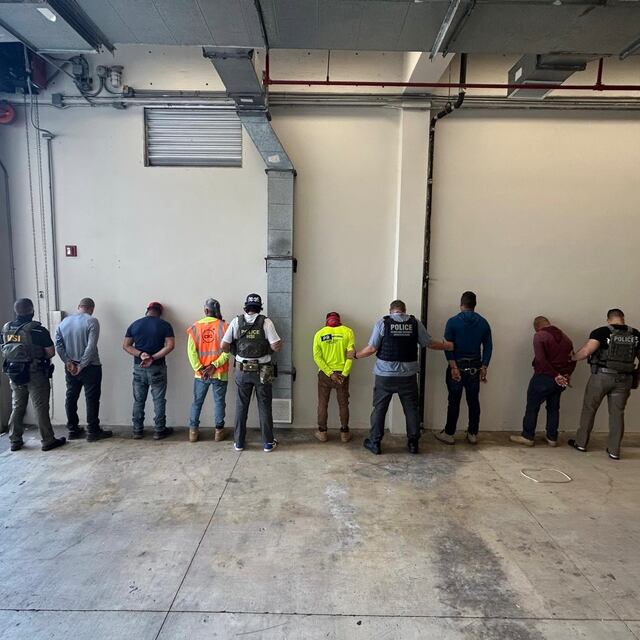Arrestan a ciudadano dominicano por agredir a agentes de ICE en San Juan