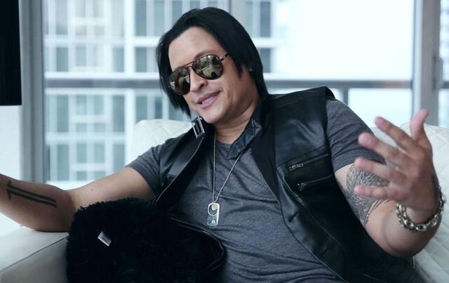 ¿Elvis Crespo está buscando novia?
