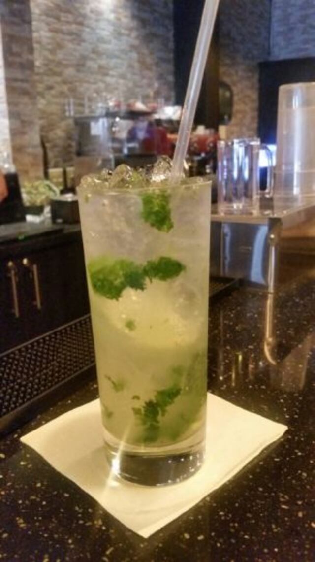 Restaurante Mojito Grill &amp; Sport Bar abre sus puertas