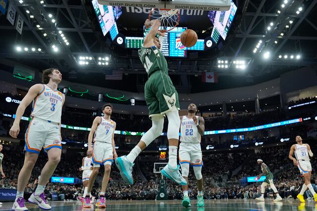 Bucks recupera su alineación titular predilecta y supera 118-93 al Thunder