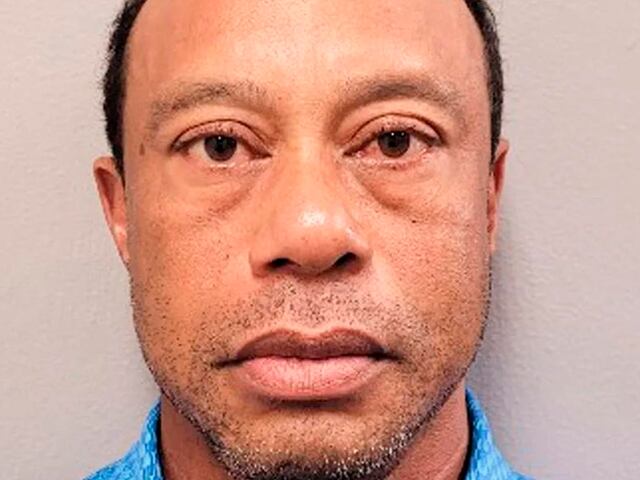 Tiger Woods puesto en libertad tras varias horas de arresto
