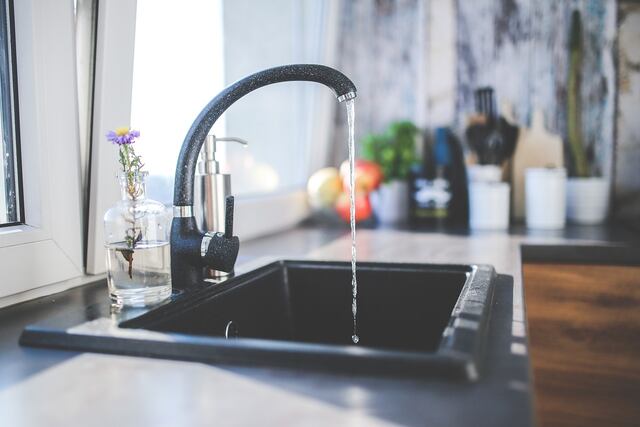 Acueductos anuncia mejoras al sistema de distribución de agua potable en Vieques