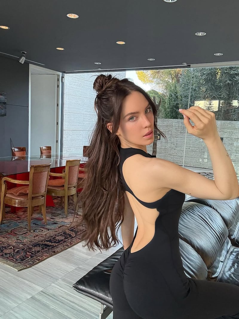 Instagram: @belindapop