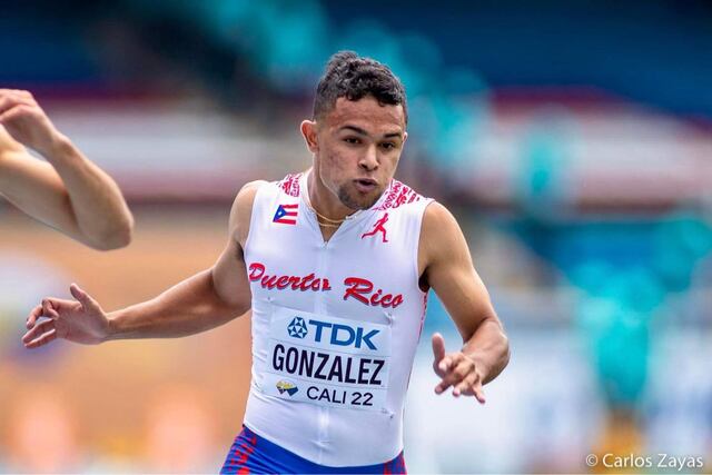 Diego González rompe su marca personal y pasa a la semifinal de los 100 metros en Mundial de Atletismo Sub-20