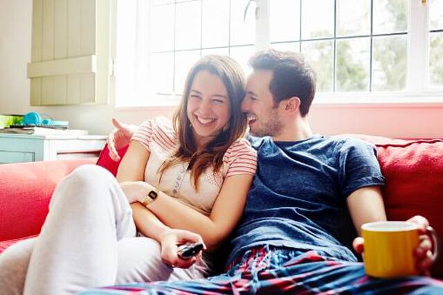 ¿Por qué las parejas se ponen apodos y hablan con 'voz de bebé'?