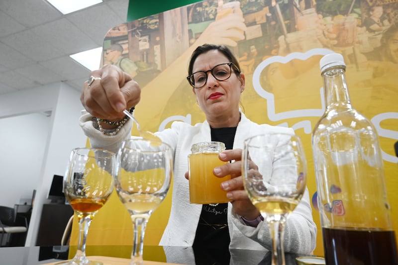 Sommelier de Miel, Militza Flores Pérez. San Juan Metro PR 20 de mayo de 2026