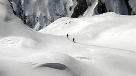 Dos montañistas mueren por avalancha en los Alpes