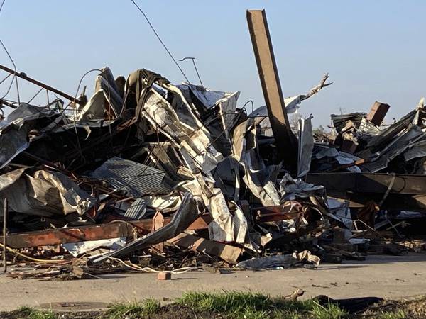 Más de 20 muertes y destrucción tras tornados en Mississippi 