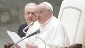 El papa critica el “individualismo radical” antes de canonizar a la primera santa argentina