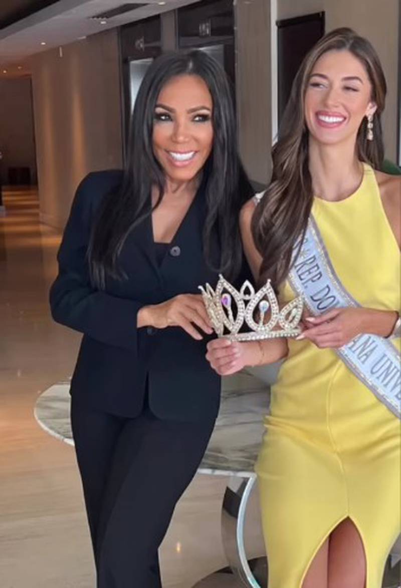 Magali Febles junto a Miss República Dominicana 2023; Mariana Downing.