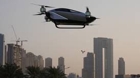 Empresa china prueba taxi volador eléctrico en Dubái