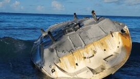 Guardia Costera culmina remoción de diésel embarcación abandonada en Isla Mona 