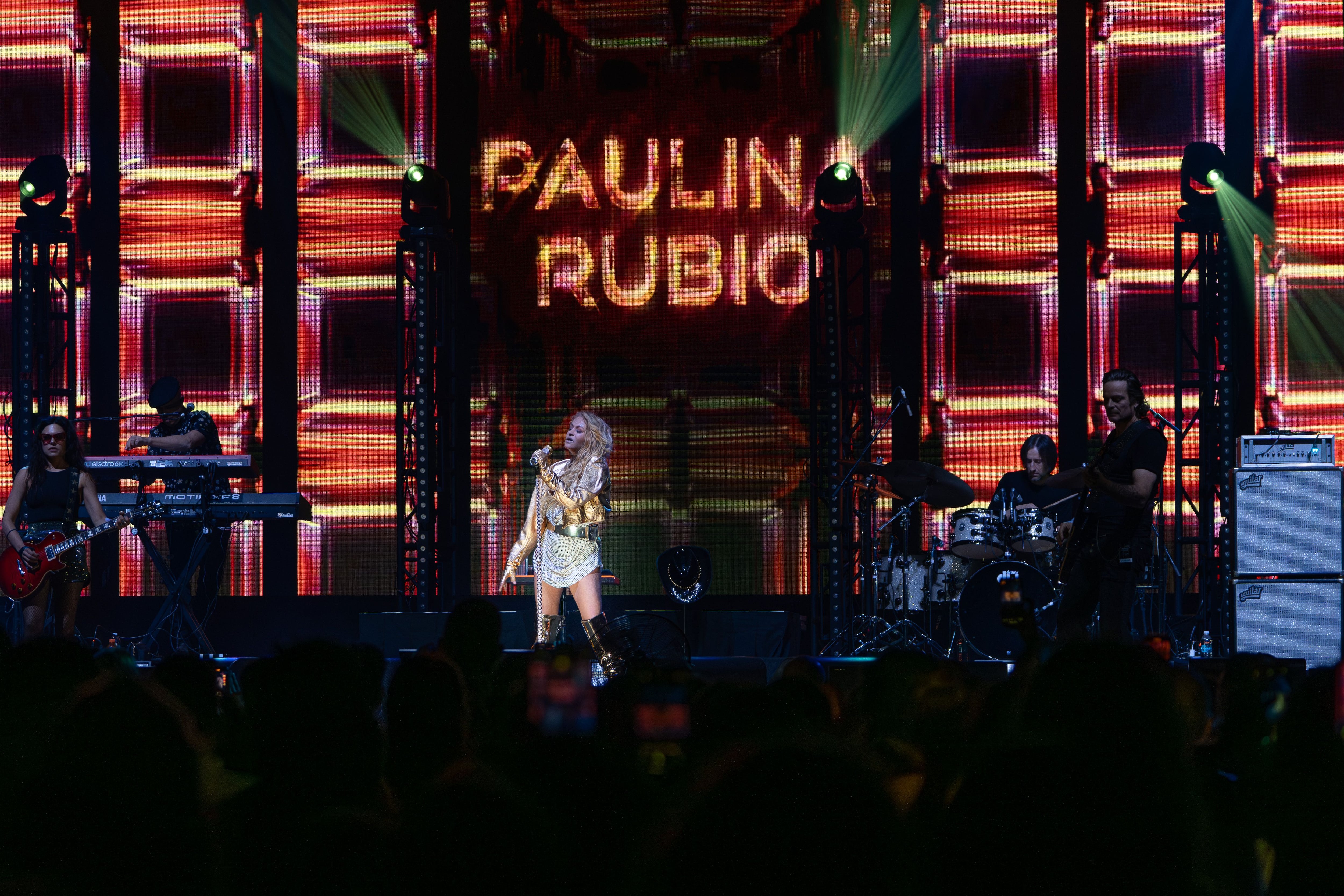 Paulina Rubio en el Coca Cola Music Hall.