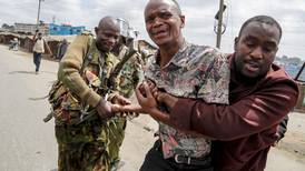 Denuncian decenas de muertos a manos de la policía durante protestas en Kenia