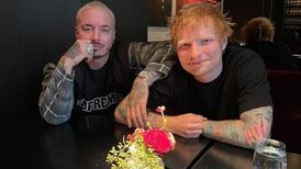J Balvin hará colaboración con Ed Sheeran y así lo dieron a conocer 