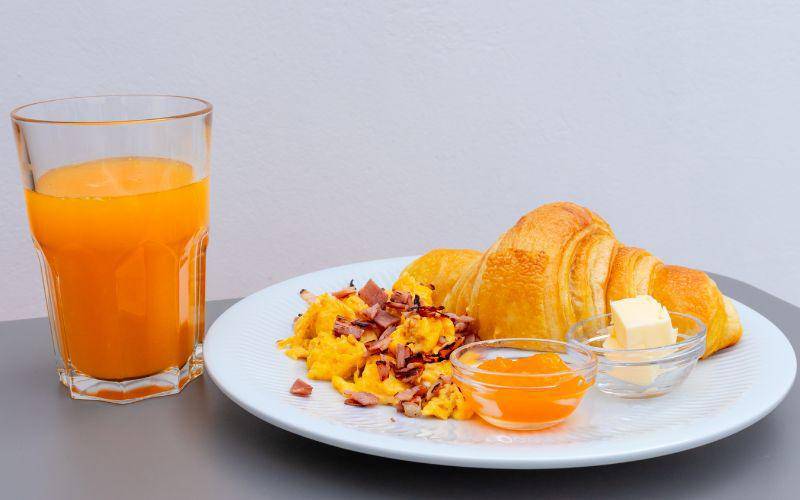 El desayuno es el plato principal y el más importante del dia | Foto: Referencial
