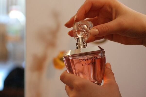 Los 5 perfumes más caros del mundo ¿Quieres oler como una multimillonaria?